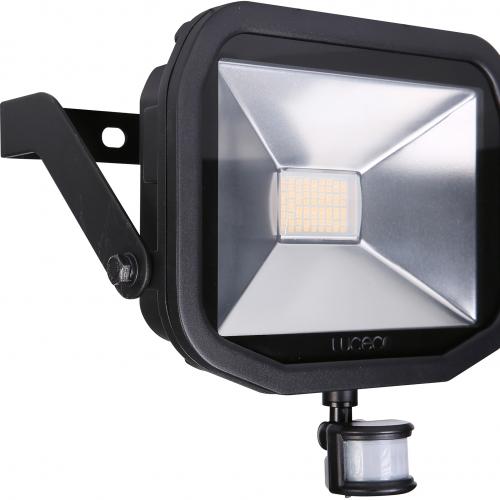 LUCECO LFSP18B150 PIR 22W LED FLOODLIGHT 1800lumens 5000K