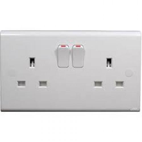 DETA SLIMLINE S1209SDP 13A 2G DP SWITCHED SOCKET