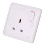SCHNEIDER LISSE GGBL3010 1G SP SWITCHED SOCKET
